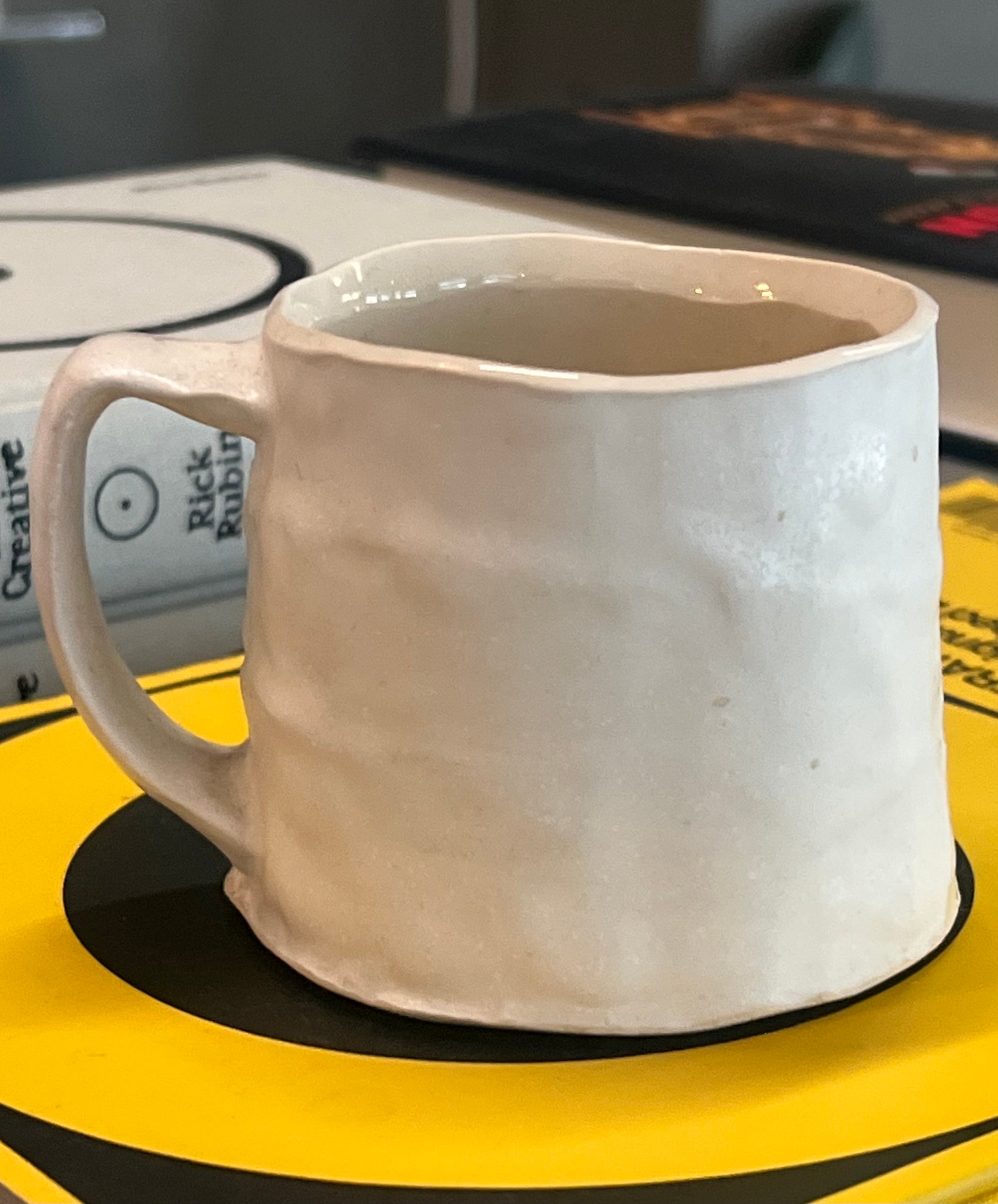 Ceramic Mug / Roberta Massuch