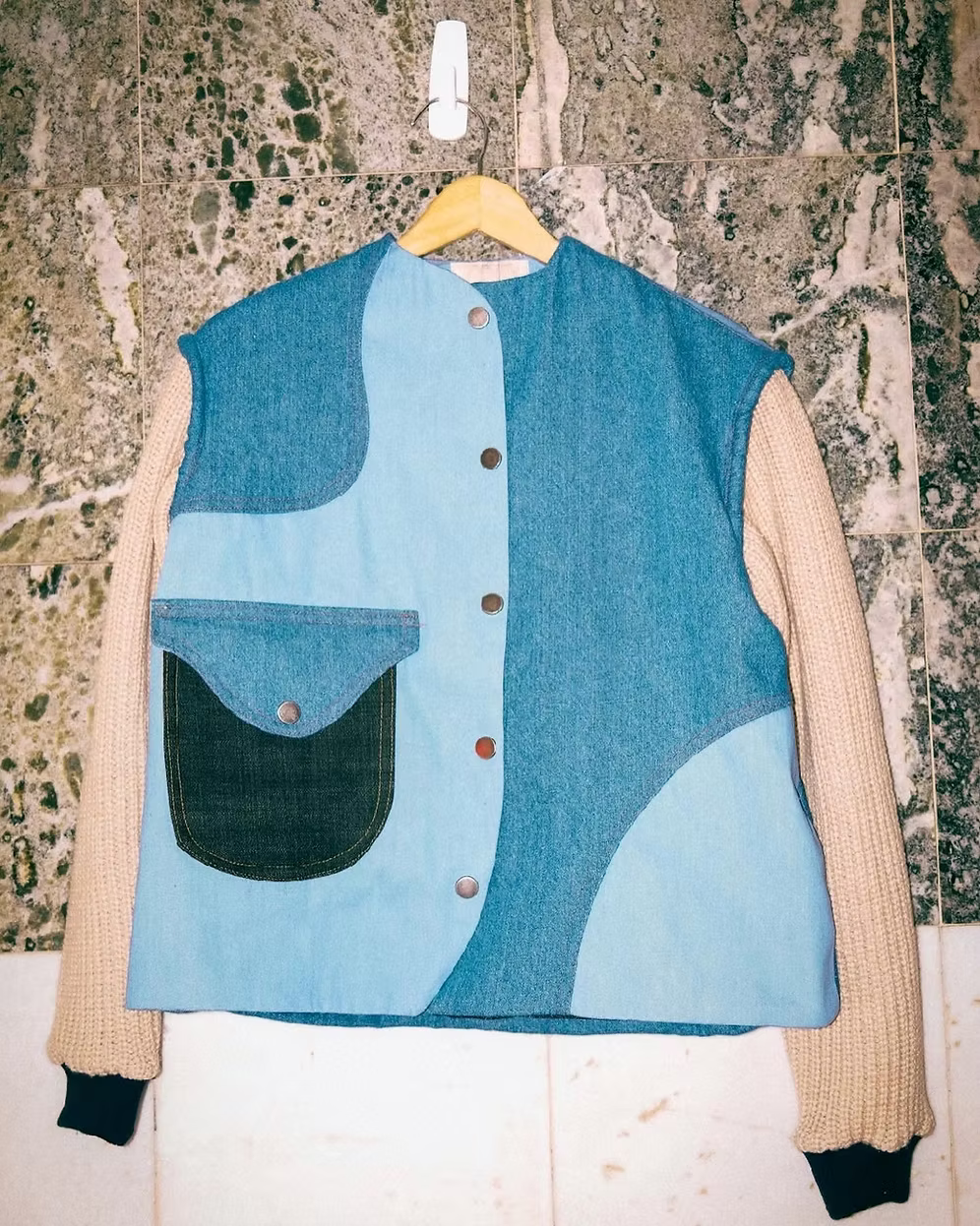 Collarless Curve Jacket